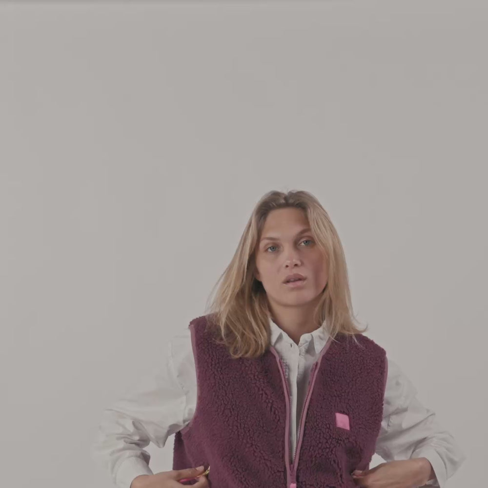 SHE52 - Veste en sherpa femme zippée sans manche - Prune