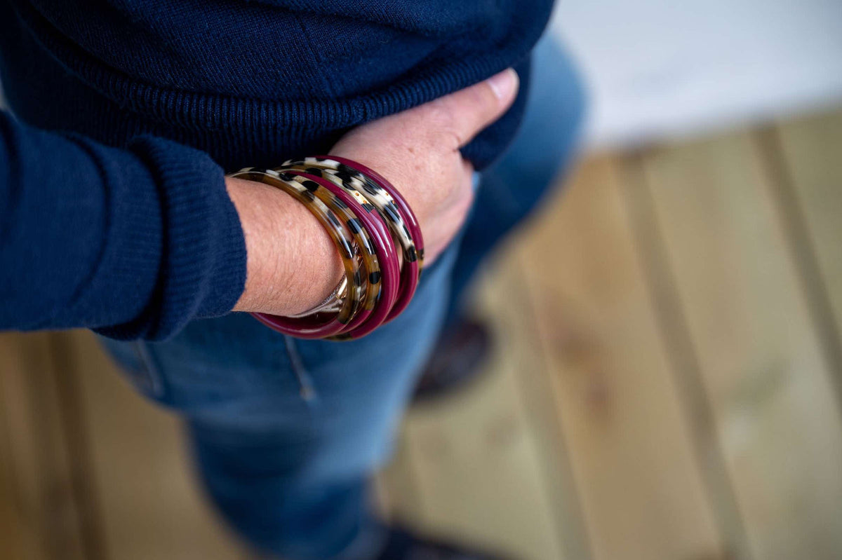 Joe Fin à l'unité - Léopard & Bordeaux - bracelet en corne bicolore