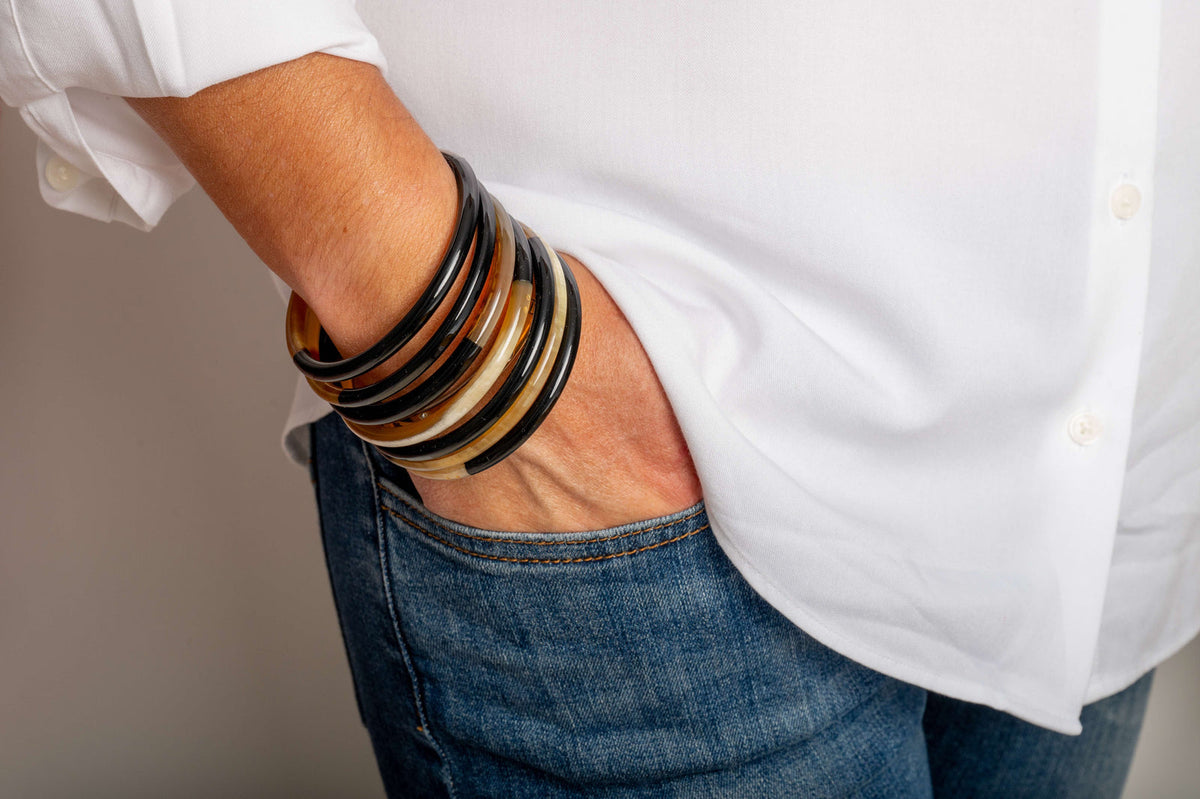 Joe Fin à l'unité - Noir - bracelet en corne bicolore