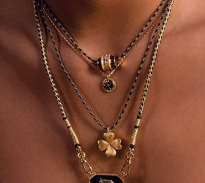 Collier Black Flower