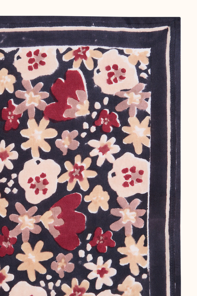 Latika - Polly - Coal - Grand Foulard Apaches