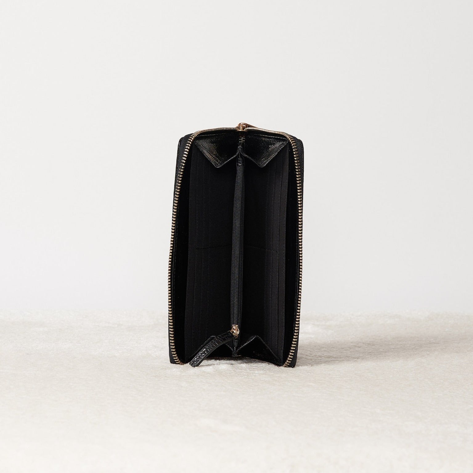 Léo noir embossé - Portefeuille compagnon en cuir