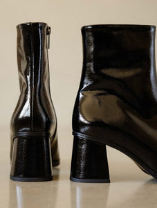 Scarlett Noir Vinyl - Cuir Verni Froissé