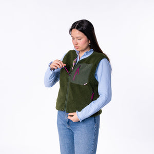 SHE29 - Veste en sherpa femme zippée sans manche - Kaki