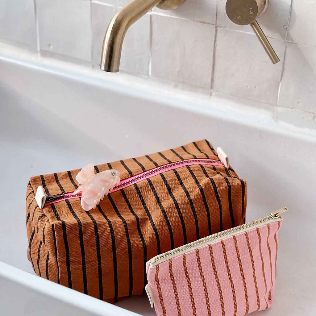 Trousse Sofia - Tennis Pecan Strawberry