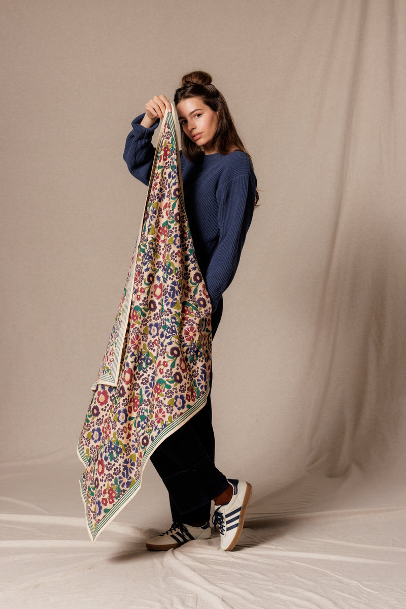 Latika - Septembre - Macadamia - Grand Foulard Apaches