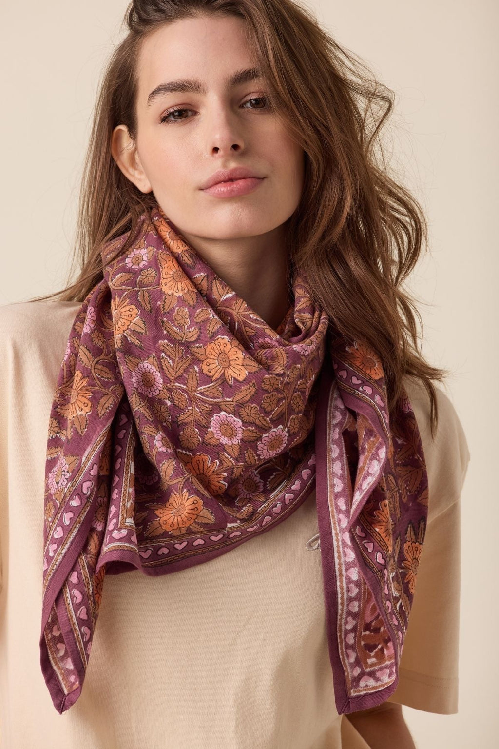 Latika - Coeur - Truffe - Grand Foulard Apaches