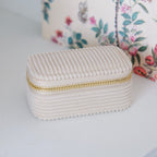 Marie en velours côtelé - Beige - Mini boîte à bijoux de voyage
