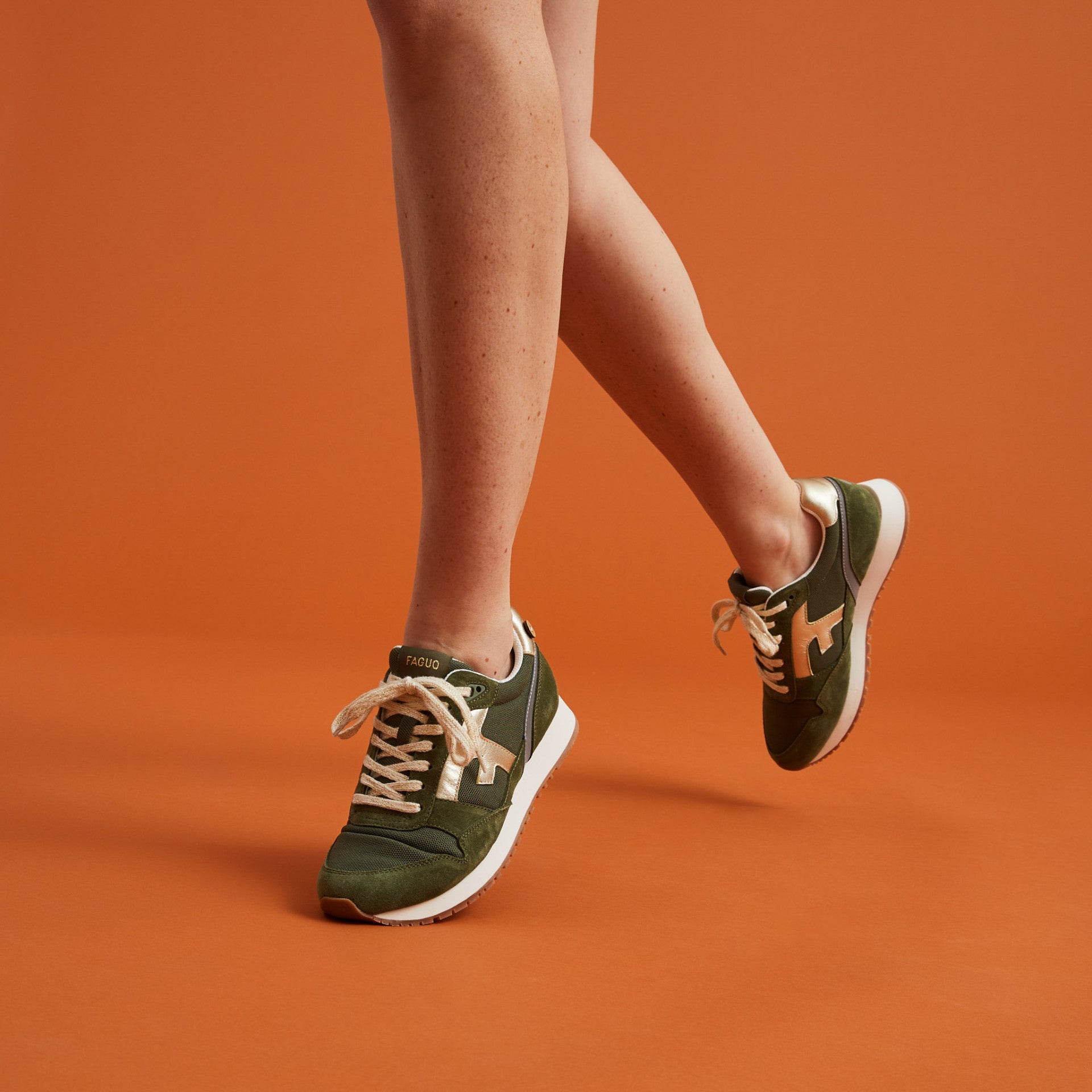 Elm - Running - Kaki