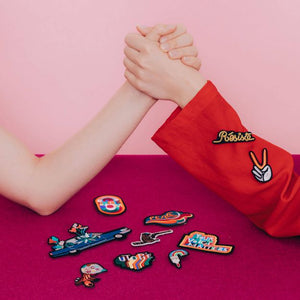 Broche - Resiste