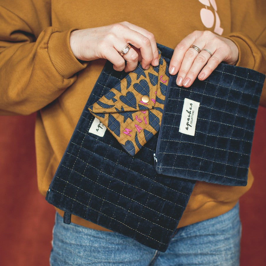 Small pochette Sana Apaches - Velours Marine