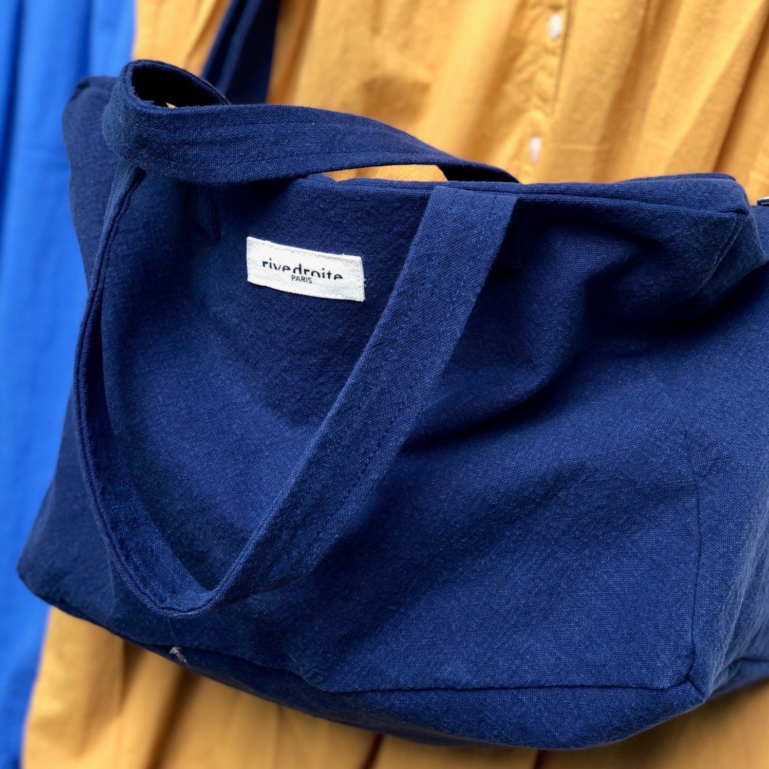 Sac bandoulière Sauval - Bleu Nuit - Coloris de la Collection Permanente