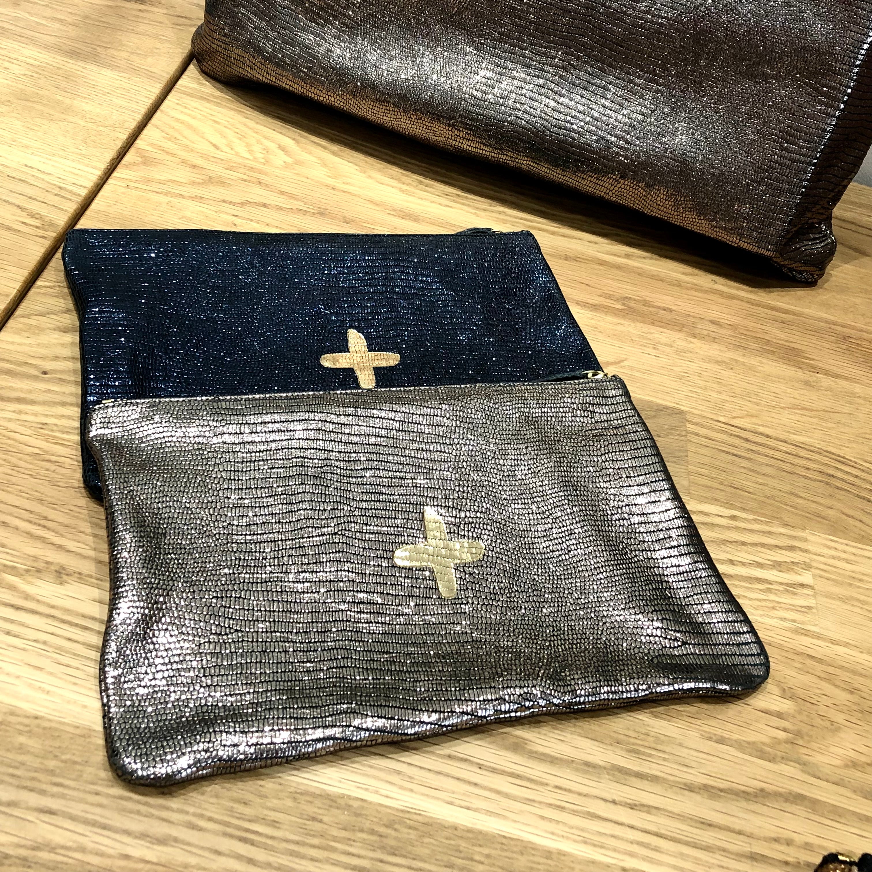 Pochette Love Turtle Cafe